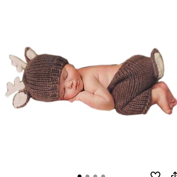 Cozy Brown Knit Deer Hat and Shorts Set for Kids - Picture 2 of 2